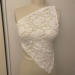 Sheer Lace
One Shoulder Sleeveless Top
White / 6(M)